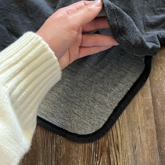 North Face Charcoal Gray Slouchy Comfy Dolman Sleeve Pullover Hoodie - Picture 3 of 4